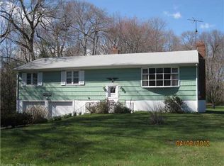 46 Brookhedge Rd, Trumbull, CT 06611