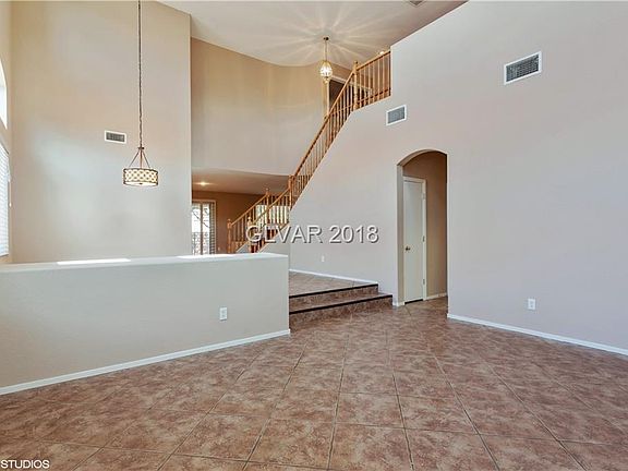 5th image of 5922 Moon Garden St