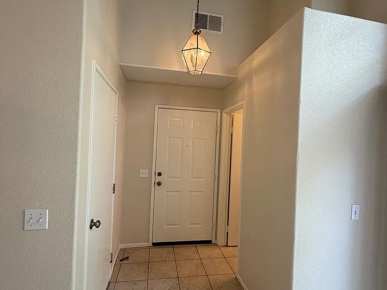 10354 Wateridge Cir #313 — Photo 5