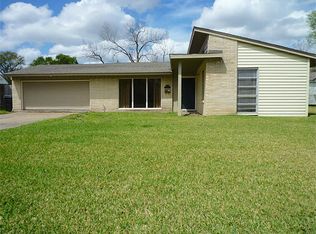 4810 Redstart St, Houston, TX 77035