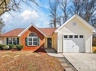 7124 Rumple Rd, Charlotte, NC 28262