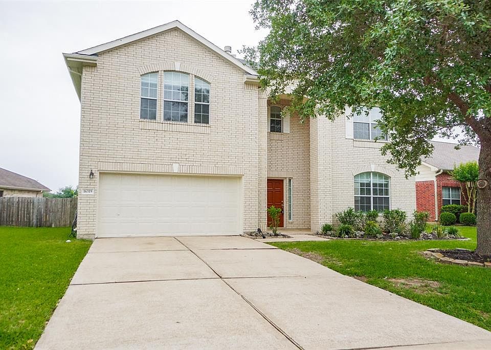1st image of 16319 Autumn Leigh Dr