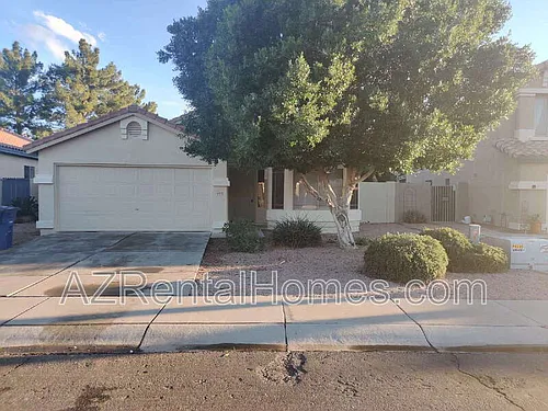493 E Cantebria Dr Photo 1