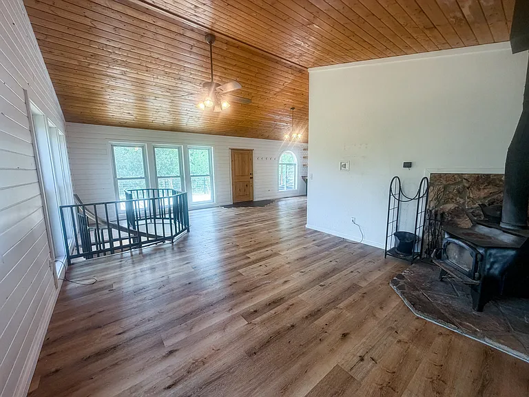 1278 Ridge Rd — Photo 27