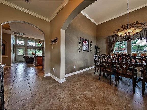 5th image of 25202 Hamden Valley Dr