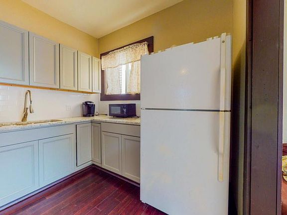 5th image of 446 N Parkway Ave