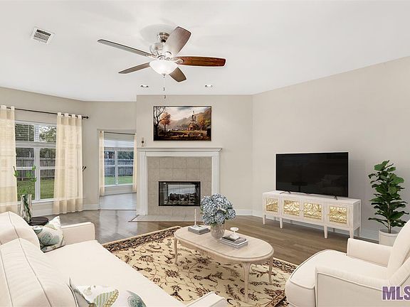 3rd image of 41310 Orchid Dr