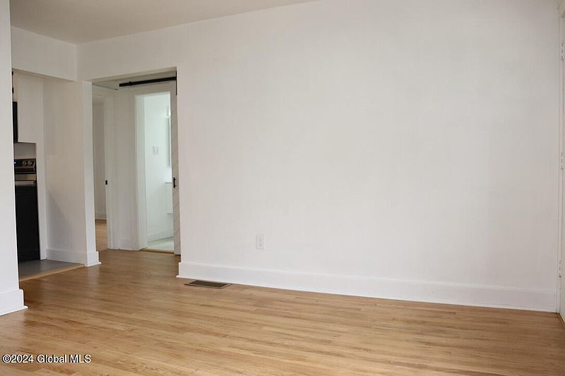 2nd image of 1306 Palma Avenue