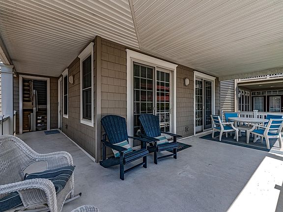 3rd image of 1314 Wesley Ave #1