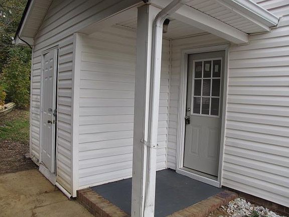 5th image of 2003 Owens St