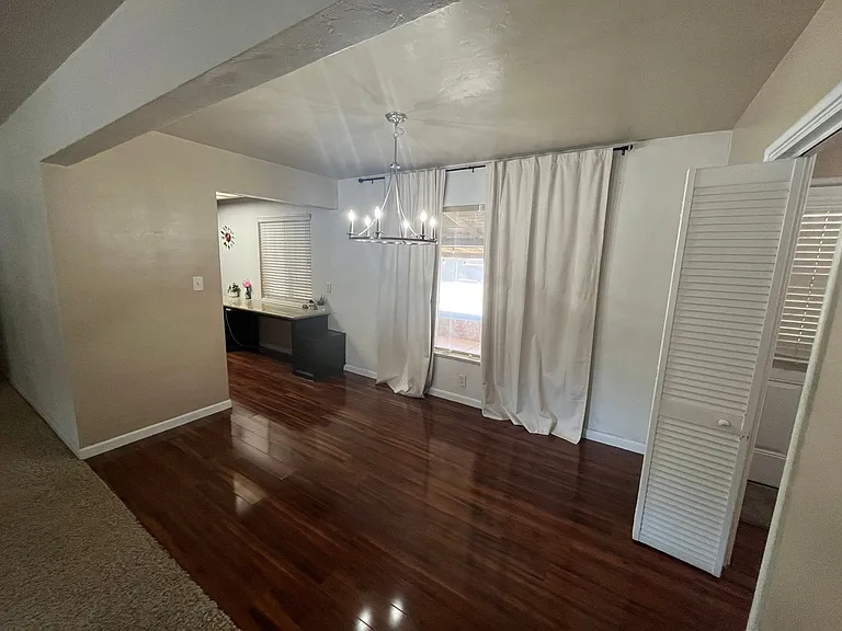 1406 W Howard Ave — Photo 5