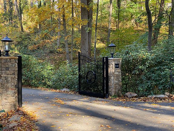 Entrance to the long driveway