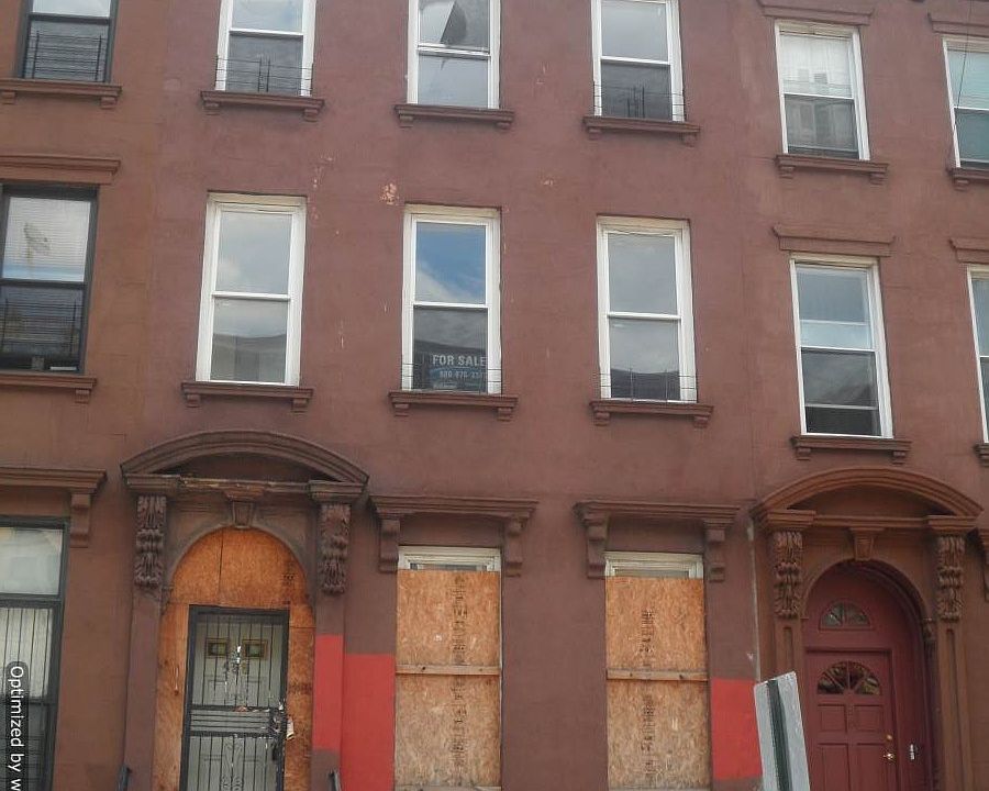 1st image of 588 Franklin Ave #3