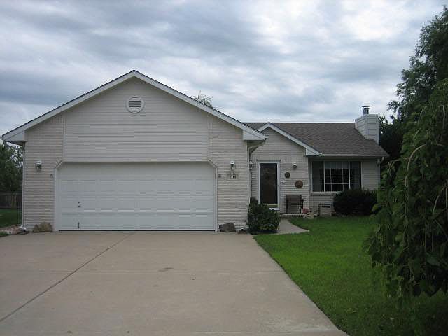 1st image of 708 Lakewood Ct
