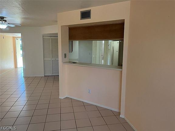 5th image of 9627 Eaton Gardens Ln APT 103
