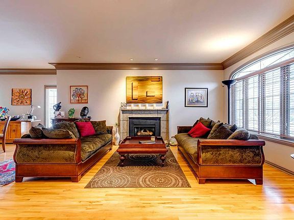 3rd image of 204-5555 Elbow Dr SW #204