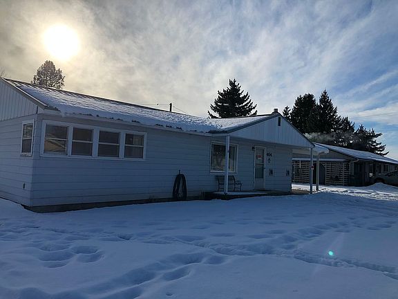 3rd image of 404 NE Cliff Ave