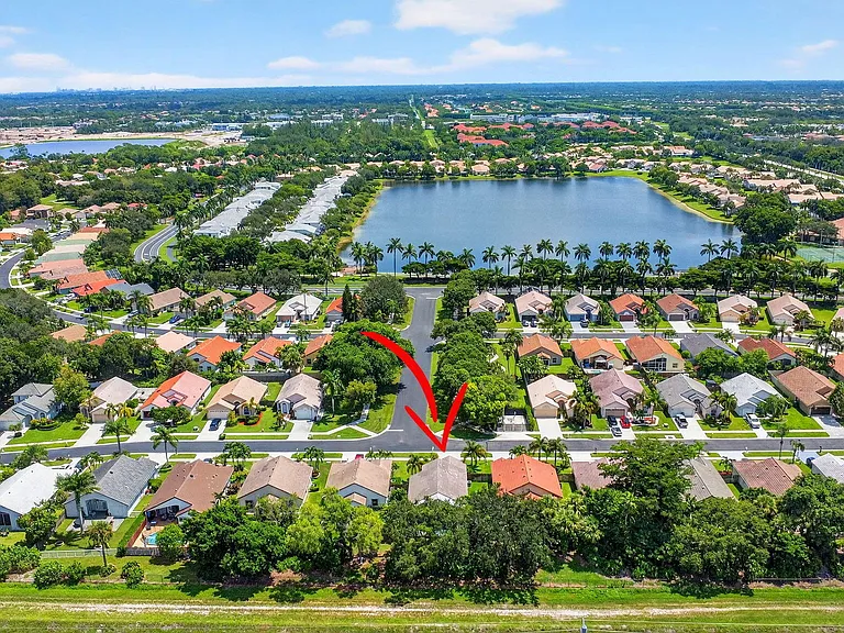 1891 Oak Berry Cir — Photo 51