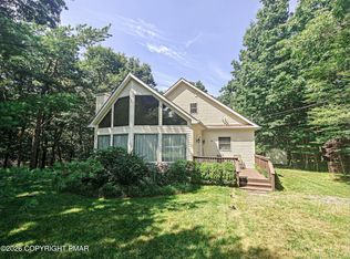 11 Grouse Trl, Albrightsville, PA 18210