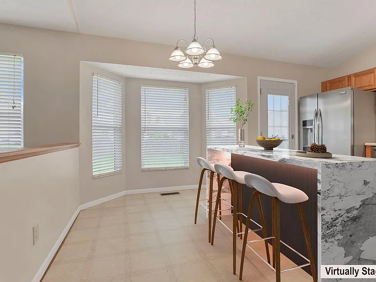 522 Farm Hill Ct — Photo 6