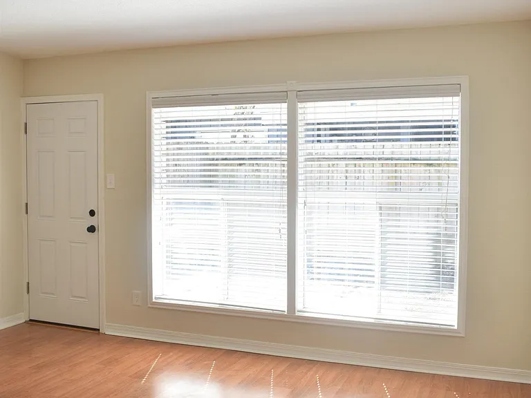 856 Chevy Chase Dr #856 — Photo 4