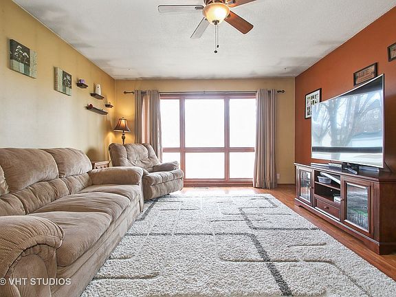 2nd image of 9605 Cincinnati Dr