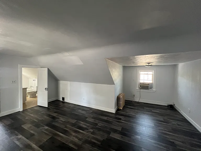 104 Dumont Ave #2 — Photo 9