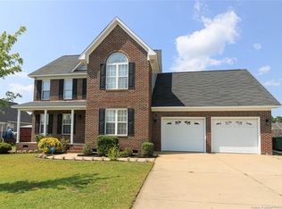 5440 Sunnybright Ln, Hope Mills, NC 28348