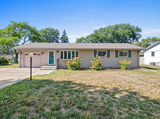 6810 Brookview Dr NE, Fridley, MN 55432