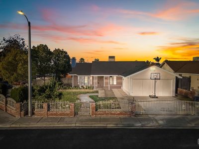 2203 19th Ave, Delano, CA, 93215