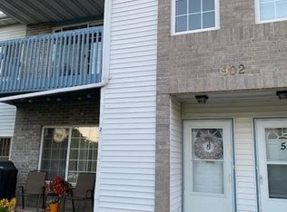 902 Fox Creek Dr, Watertown, WI 53098