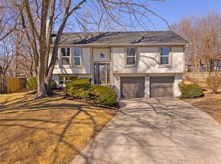 16008 W 154th St, Olathe, KS 66062