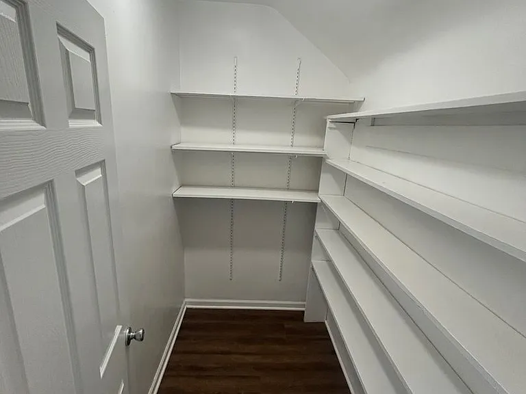 1121 Jennette Avenue NW — Photo 10