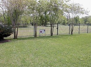 2319 Cypress Run Dr, Sugar Land, TX 77478