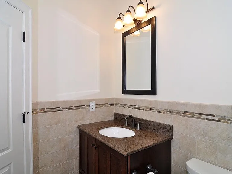 27 Fisher Ave #2 — Photo 9