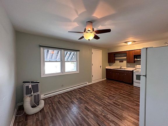 2nd image of 1116 Grove AVENUE #1118