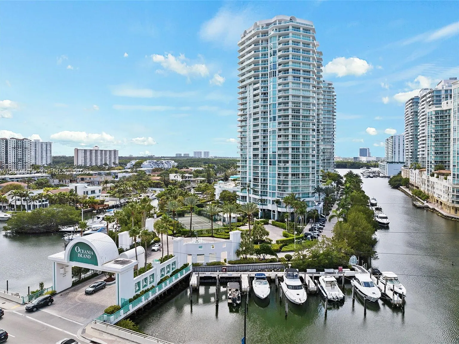 Oceania Iv Condo — Photo 1
