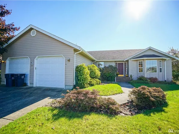717 Cedar Dr, Lynden, WA 98264