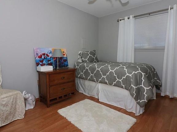 4th image of 8344 Flamingo St