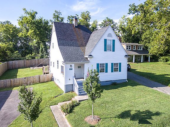 5th image of 1415 Branson Ave
