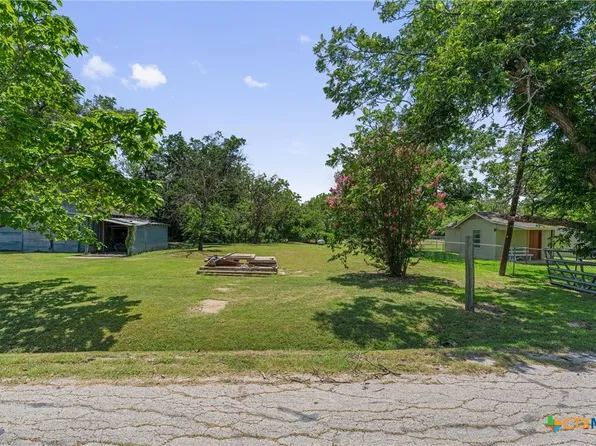 101 West Ave, Florence, TX 76527