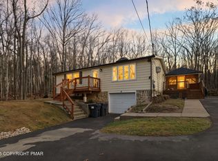 364 Welcome Lake Rd, Beach Lake, PA 18405