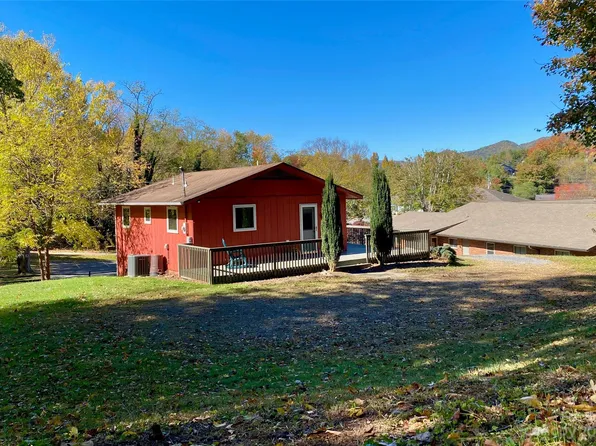 185 Spicewood Dr, Clyde, NC 28721