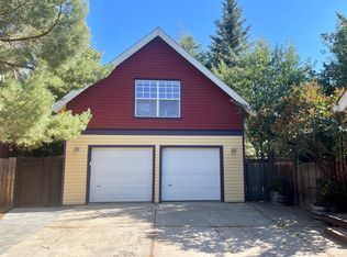 557 SW Hillwood Ct UNIT 2, Bend, OR 97702