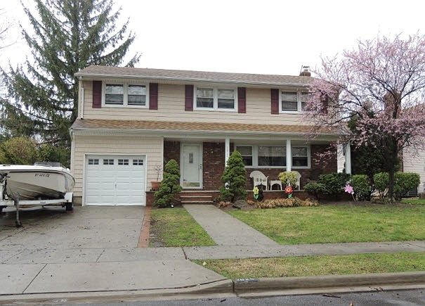 1st image of 2025 Shaw Dr