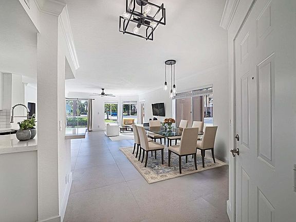 2nd image of 815 W Boynton Beach Blvd APT 12-106