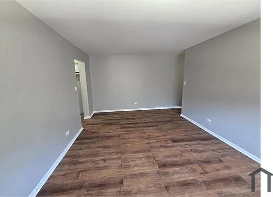 8207 S Maryland Ave #3 — Photo 8
