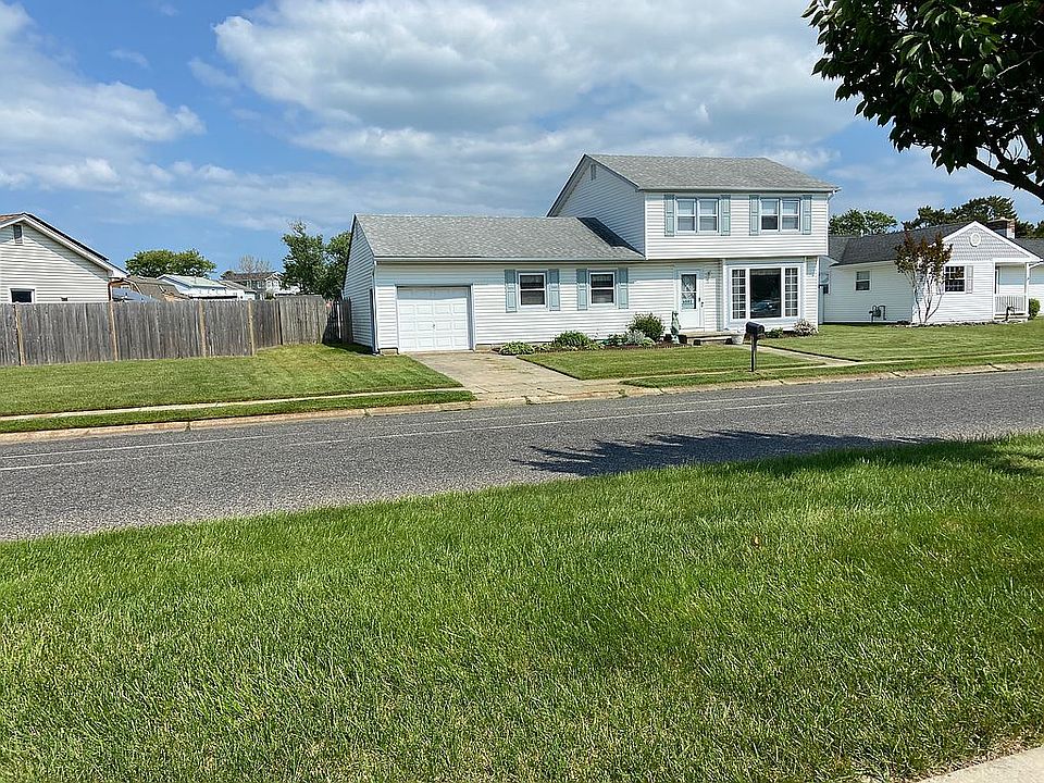 2nd image of 4502 Harbor Beach Blvd