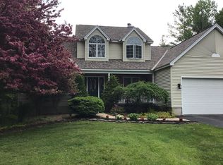 127 Hilltop Rd, Broadalbin, NY 12025