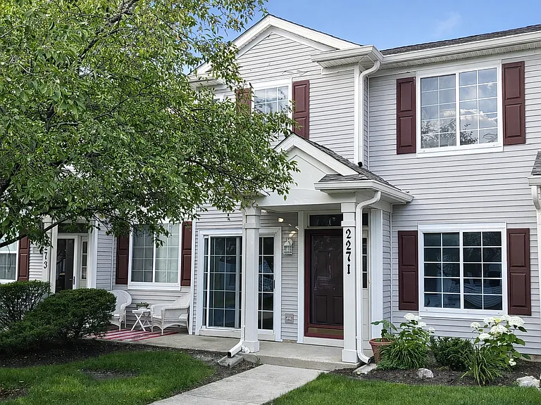 2271 Reflections Dr — Photo 1